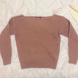 Slim fitting sweater